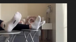 O kedi bana ayaklarını Sucuk yapsın