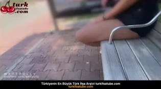 Otobüs durağında tanıştığı kızı çıplak bir şekilde sikti