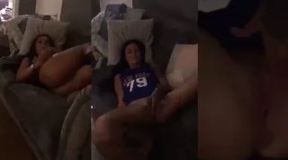 Şaşkın bayanın şaşırtıcı göt parmakları