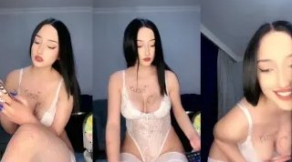 Asteria nın çırılçıplak fotoğrafları