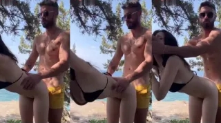 Cazibe Plajının Çıplak üvey kardeşinin Arkadan Anal Ağzına Boşalması