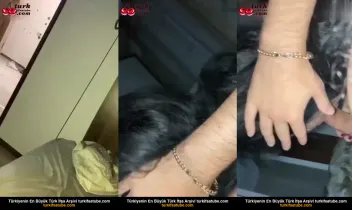 Üvey abla Sakso'ya Çıplak Çekimde Gülümseyerek Yaptı